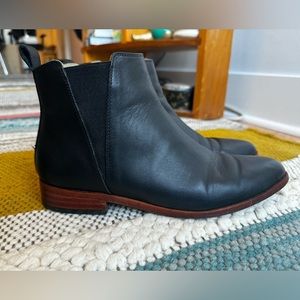 Nisolo Women's Black Classic Chelsea GREAT CONDITION